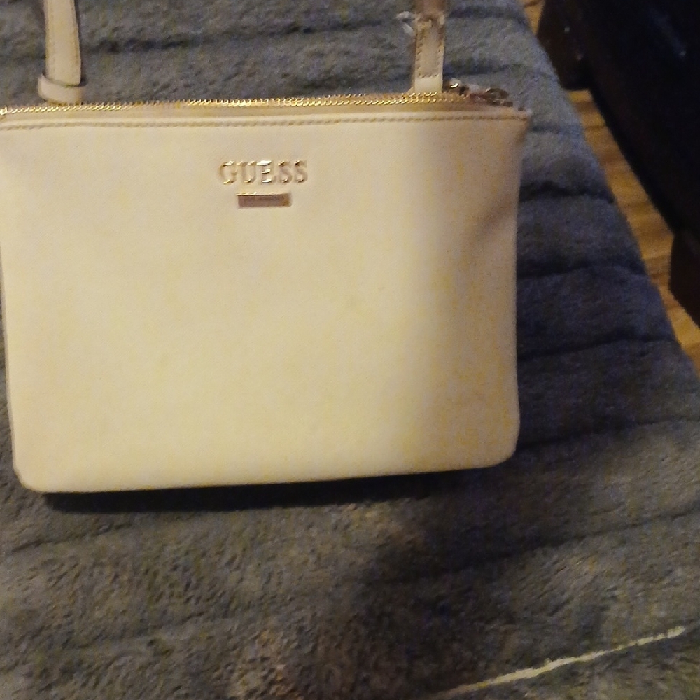 GUESS Elegant Cream Crossbody Bag